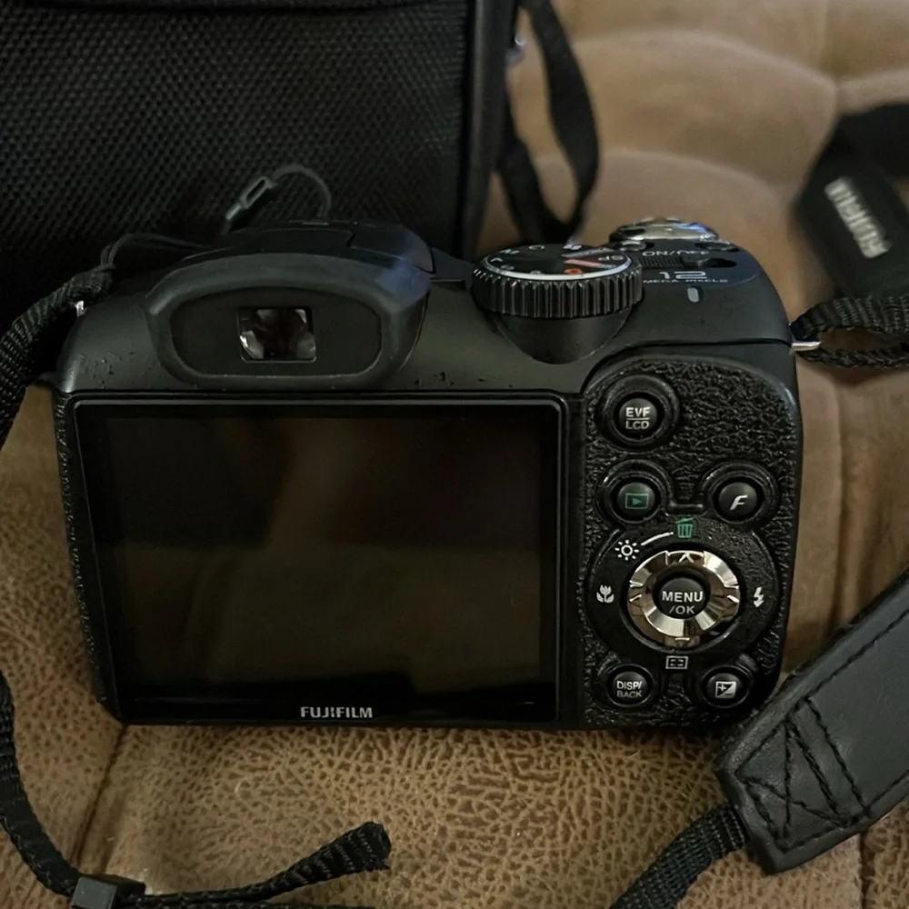 Fujifilm Finepix S digital camera
